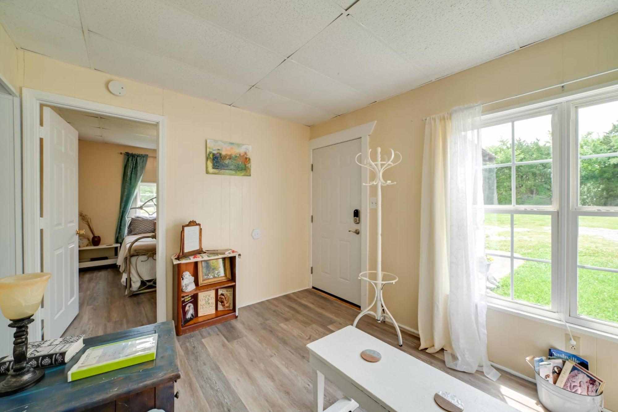Serene Mcewen Cottage About 2 Mi To Golf Course! Exterior photo